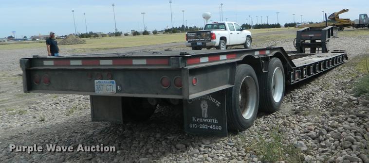 image for item DB1142 1986 Eager Beaver lowboy equipment trailer