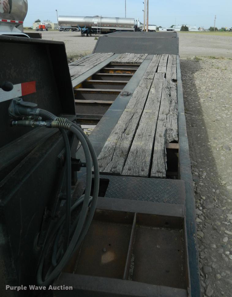 image for item DB1142 1986 Eager Beaver lowboy equipment trailer