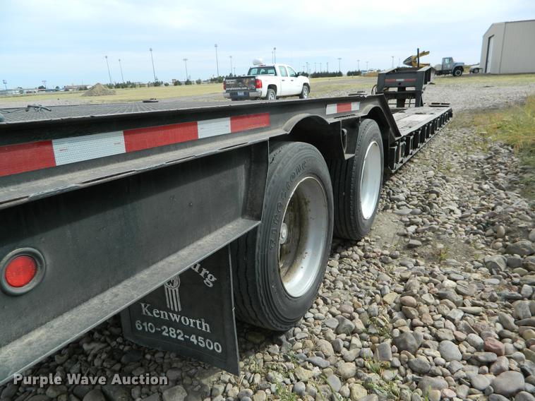 image for item DB1142 1986 Eager Beaver lowboy equipment trailer
