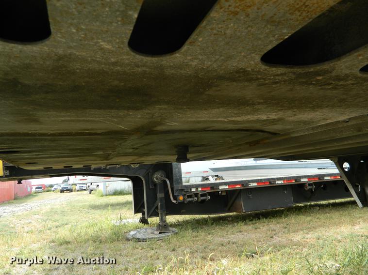 image for item DB1143 2009 Utility 4000D-X dry van trailer