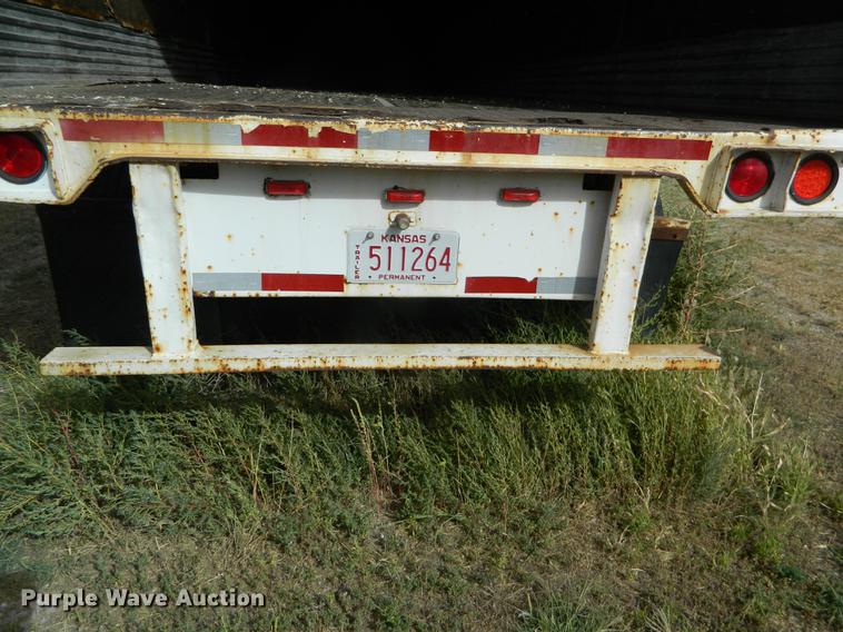 image for item DB1144 1986 Strick dry van trailer
