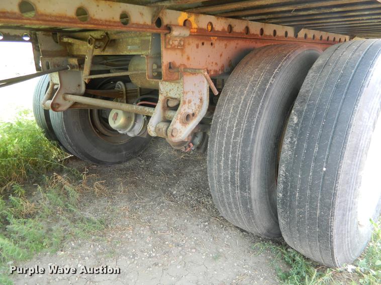 image for item DB1144 1986 Strick dry van trailer