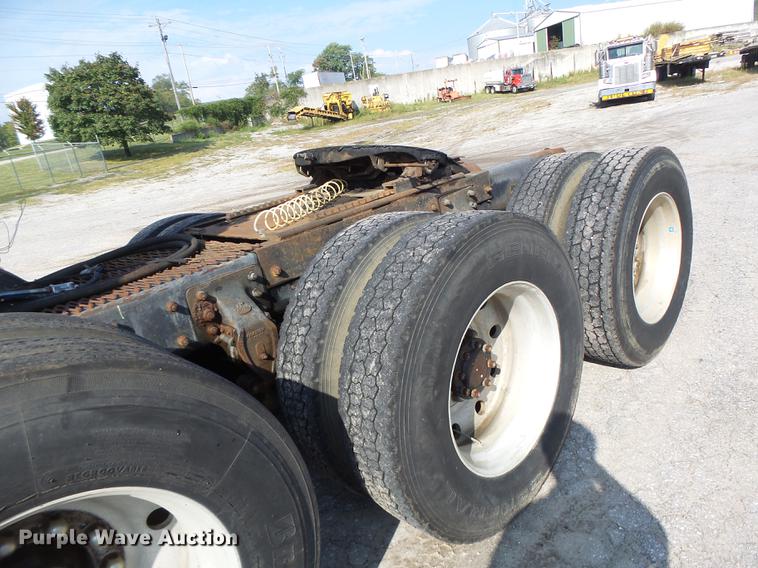 image for item DB1442 1991 Mack CH613 semi truck