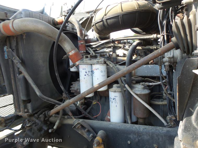 image for item DB1442 1991 Mack CH613 semi truck