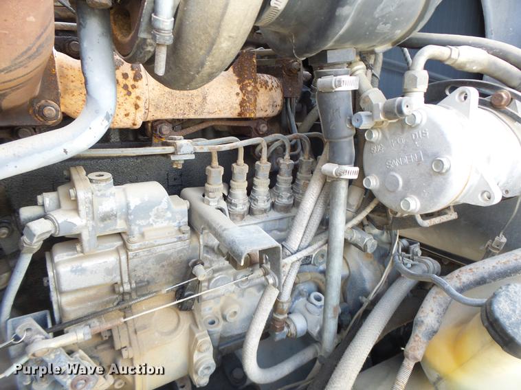 image for item DB1442 1991 Mack CH613 semi truck