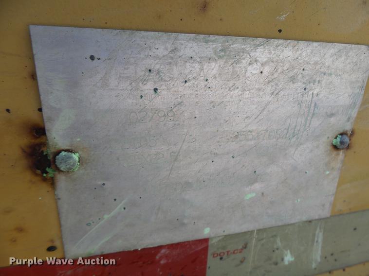 image for item DB1444 1999 Eager Beaver 50GSL lowboy equipment trailer