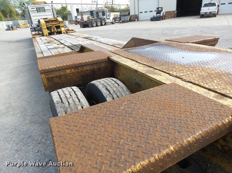 image for item DB1444 1999 Eager Beaver 50GSL lowboy equipment trailer