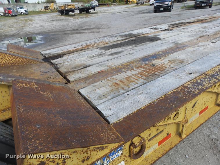 image for item DB1444 1999 Eager Beaver 50GSL lowboy equipment trailer