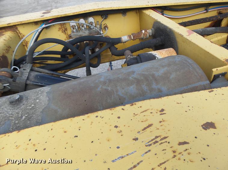 image for item DB1444 1999 Eager Beaver 50GSL lowboy equipment trailer