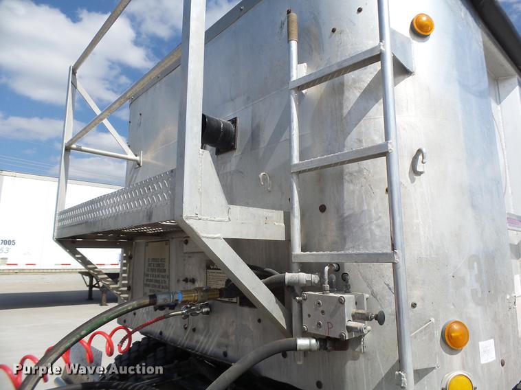 image for item DB1461 1992 East live bottom walking floor trailer