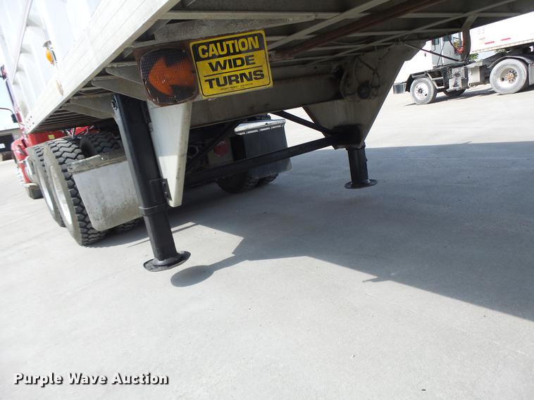 image for item DB1461 1992 East live bottom walking floor trailer