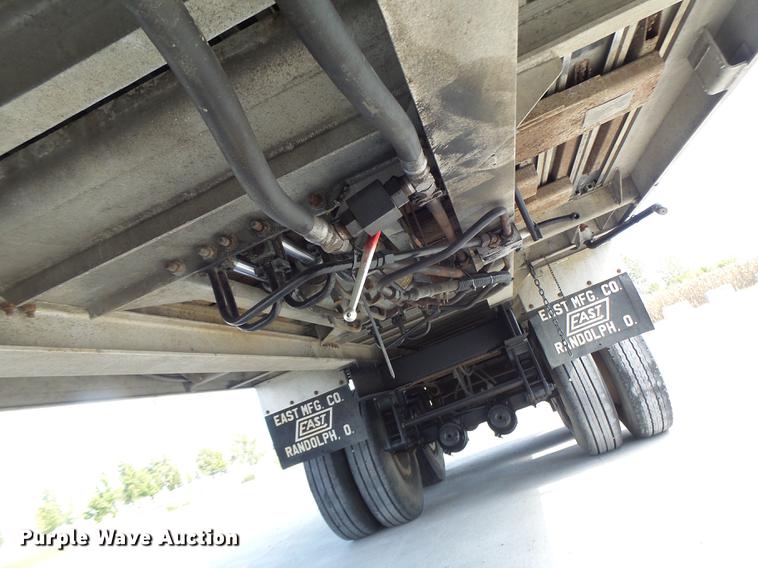 image for item DB1461 1992 East live bottom walking floor trailer