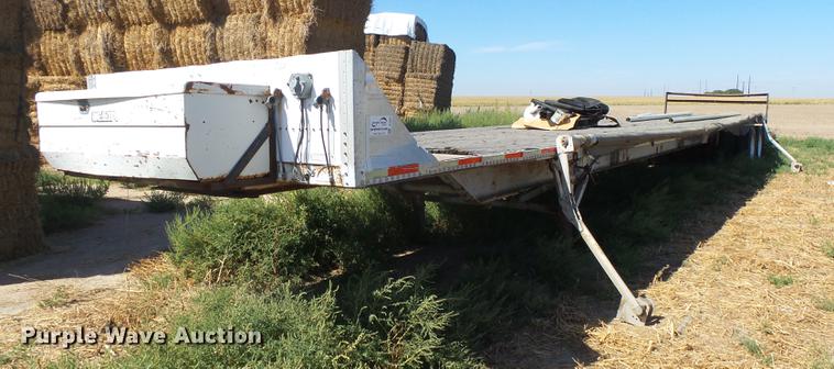 image for item DC3853 1991 Strick flatbed trailer