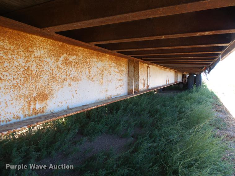 image for item DC3853 1991 Strick flatbed trailer