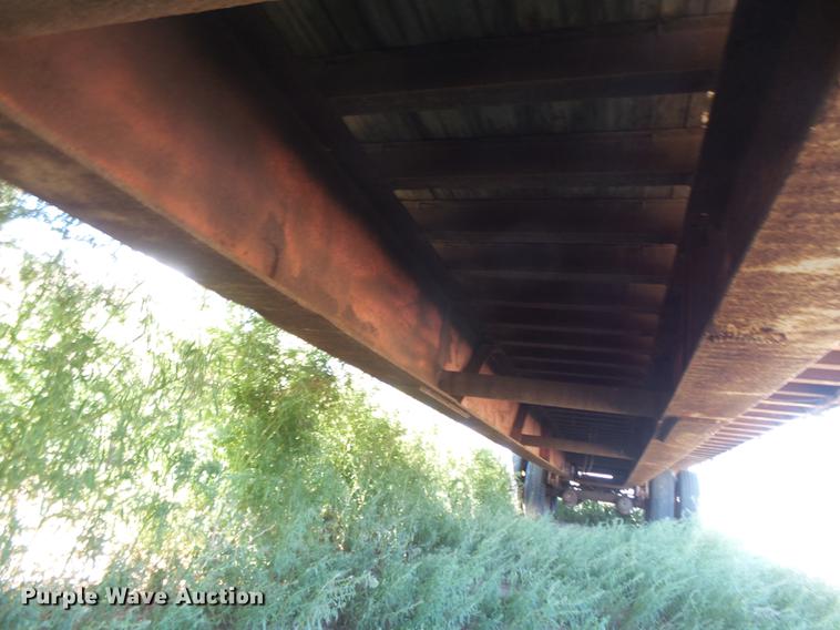 image for item DC3853 1991 Strick flatbed trailer