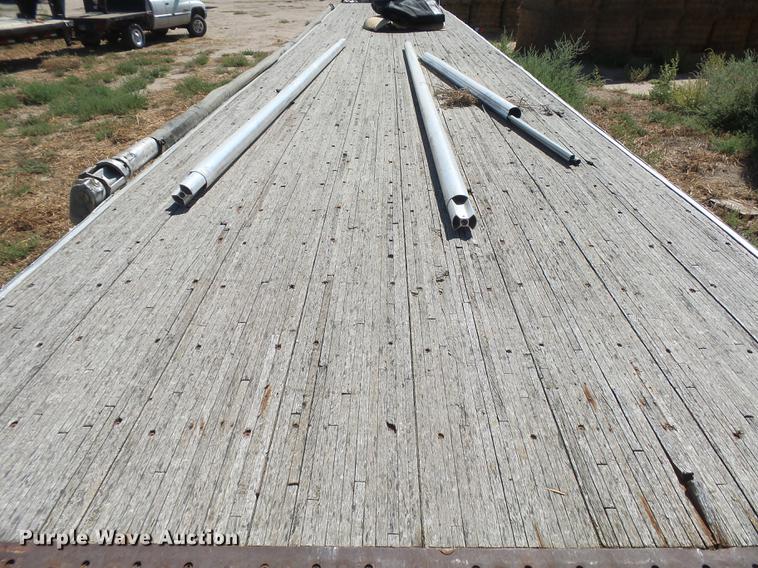 image for item DC3853 1991 Strick flatbed trailer