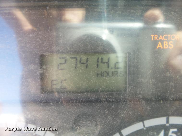 image for item DC3855 2004 Freightliner Columbia semi truck