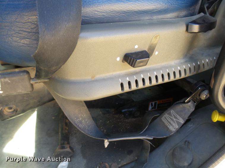 image for item DC3855 2004 Freightliner Columbia semi truck