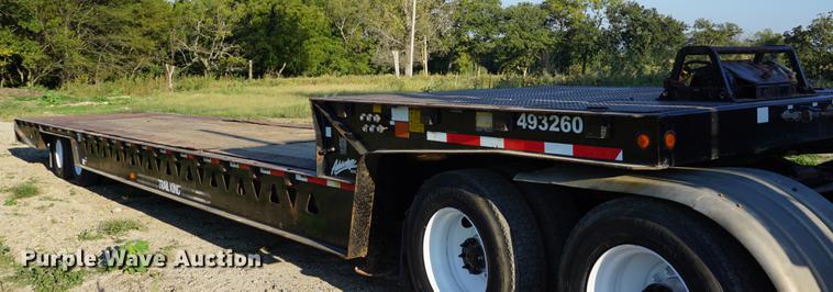image for item DC5287 2004 Trail King TK70HT482 equipment trailer