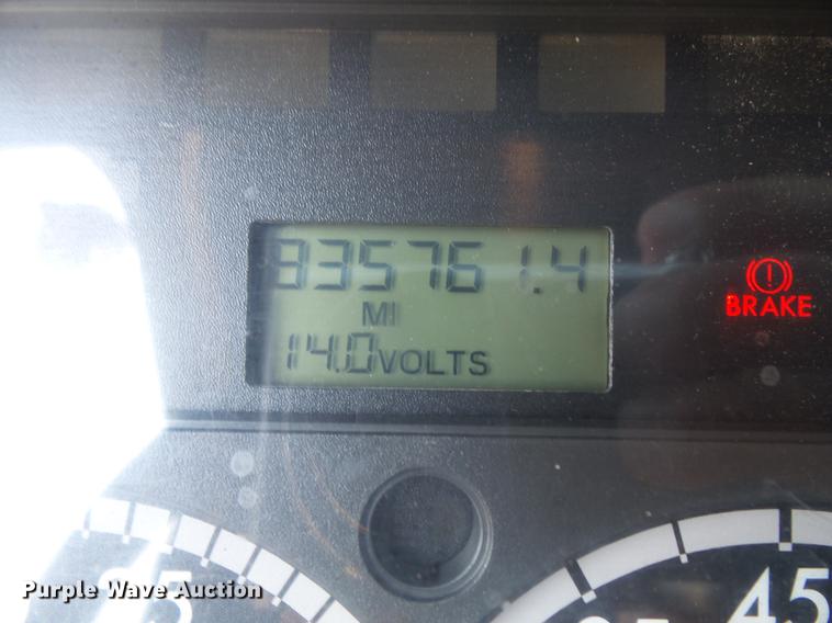 image for item DC5289 2009 Freightliner Cascadia semi truck