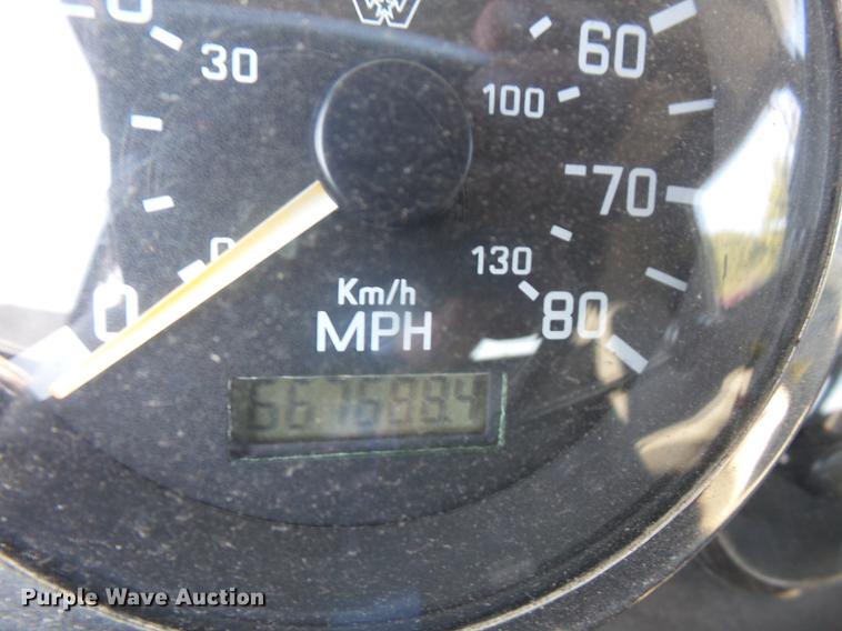 image for item DC5290 2001 Western Star 4964FX semi truck