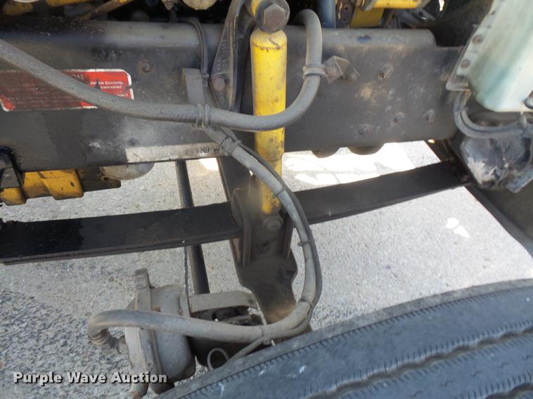 image for item DC5290 2001 Western Star 4964FX semi truck