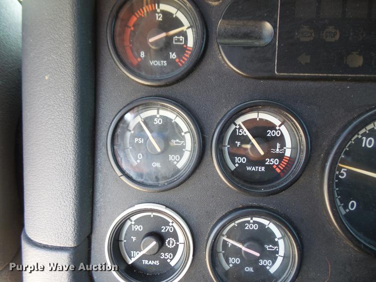 image for item DC5291 2011 Freightliner Cascadia semi truck