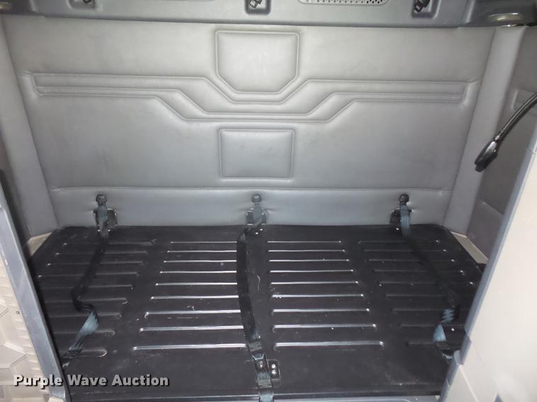 image for item DC5291 2011 Freightliner Cascadia semi truck