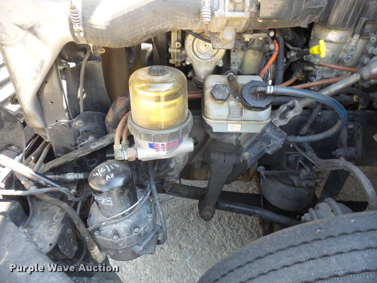 image for item DC5291 2011 Freightliner Cascadia semi truck