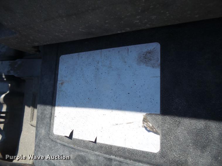 image for item DC5291 2011 Freightliner Cascadia semi truck