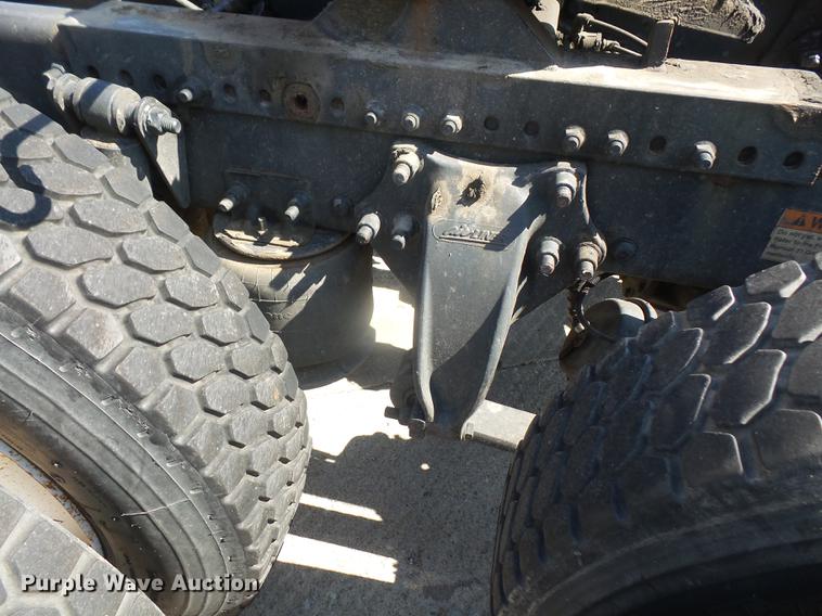 image for item DC5291 2011 Freightliner Cascadia semi truck