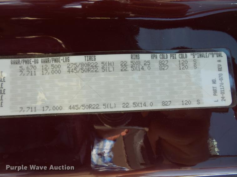 image for item DC5291 2011 Freightliner Cascadia semi truck