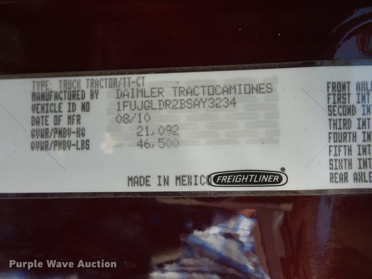 image for item DC5291 2011 Freightliner Cascadia semi truck