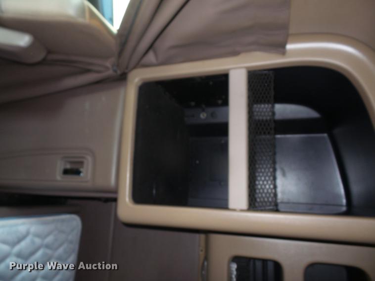 image for item DC5303 2012 Peterbilt 386 semi truck