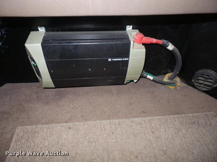 image for item DC5303 2012 Peterbilt 386 semi truck