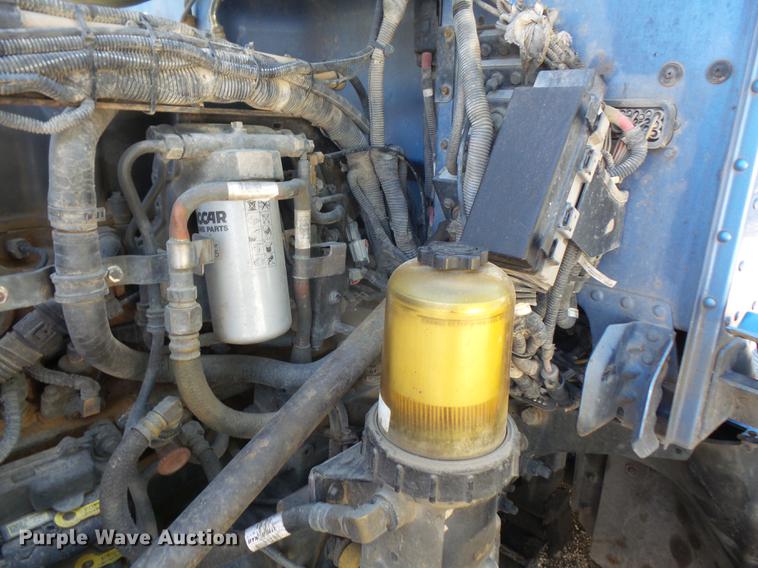 image for item DC5303 2012 Peterbilt 386 semi truck