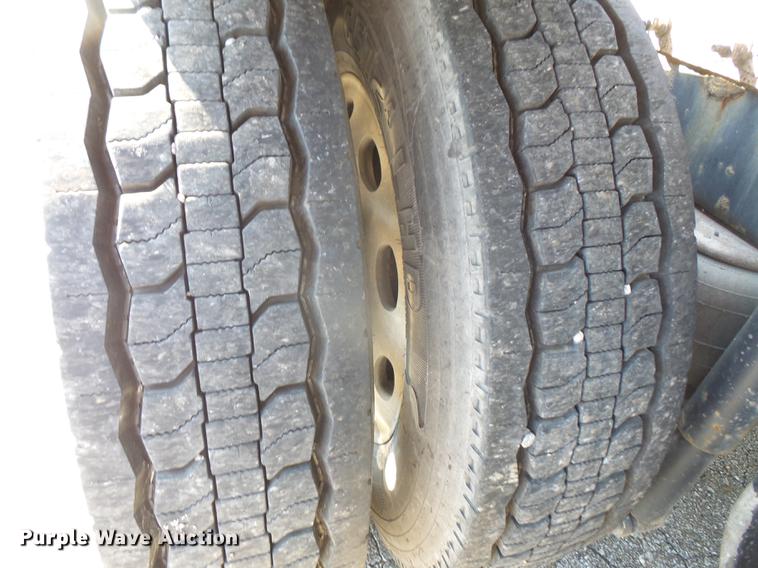 image for item DC5303 2012 Peterbilt 386 semi truck