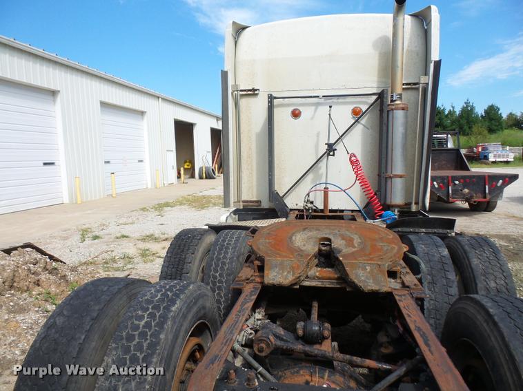 image for item DC5406 1996 Kenworth T600 semi truck