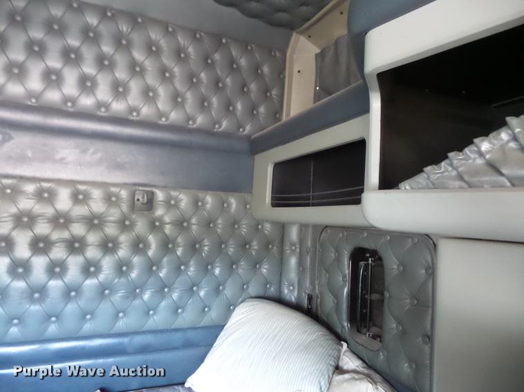 image for item DC5406 1996 Kenworth T600 semi truck