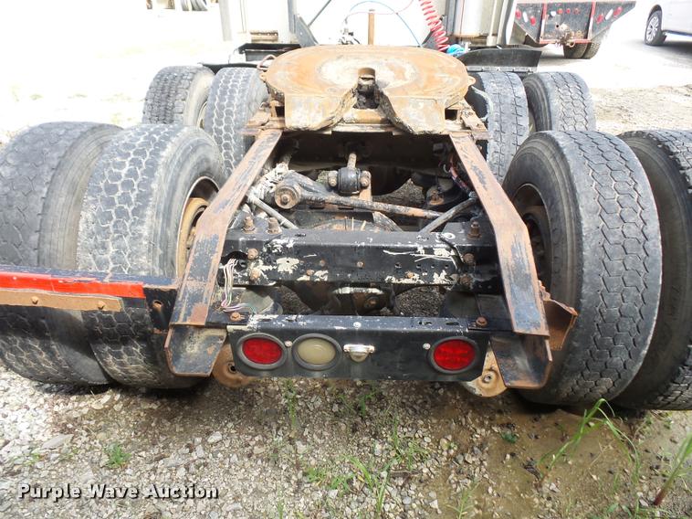 image for item DC5406 1996 Kenworth T600 semi truck