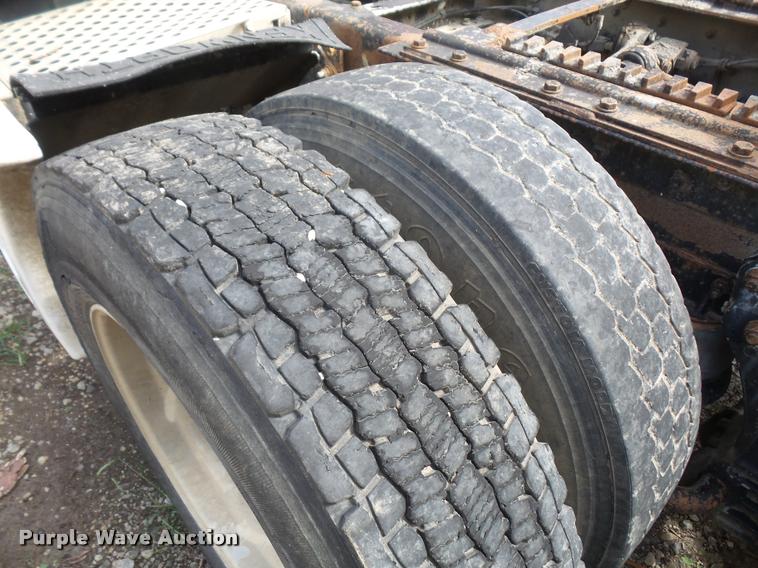 image for item DC5406 1996 Kenworth T600 semi truck