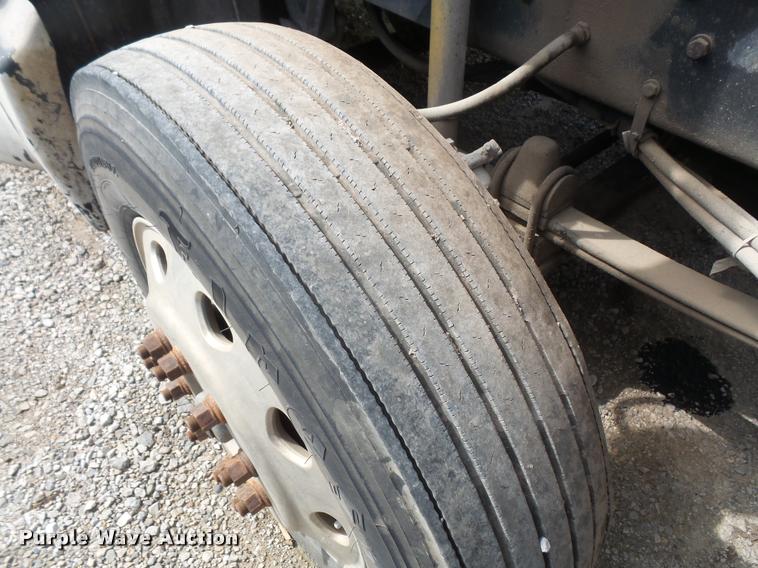 image for item DC5406 1996 Kenworth T600 semi truck