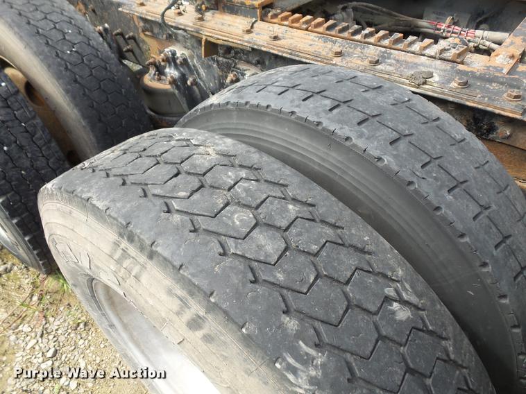 image for item DC5406 1996 Kenworth T600 semi truck