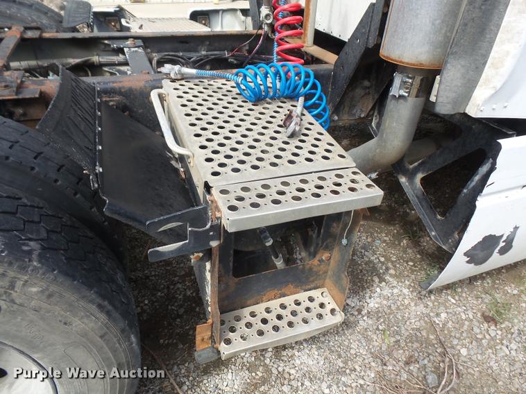 image for item DC5406 1996 Kenworth T600 semi truck