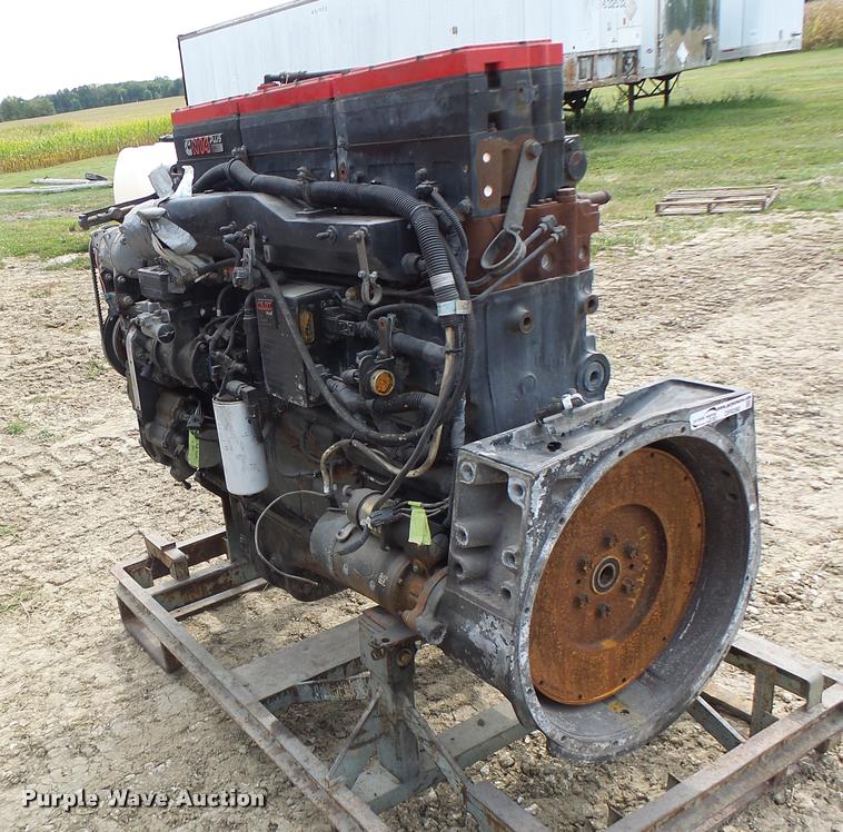 image for item DF9390 1999 Cummins N14 engine
