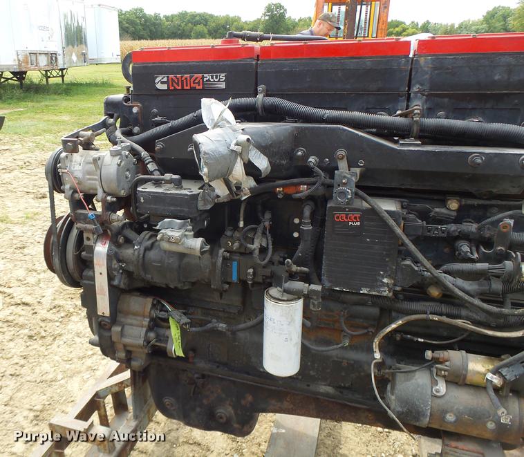 image for item DF9390 1999 Cummins N14 engine