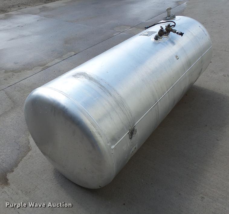 image for item DF9428 2003 aluminum fuel tank