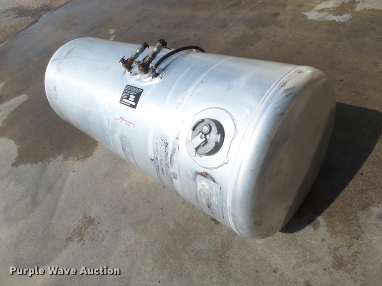 image for item DF9429 2003 aluminum fuel tank