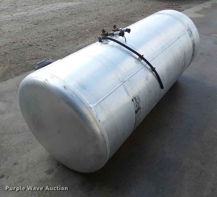 image for item DF9429 2003 aluminum fuel tank