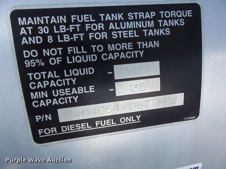 image for item DF9429 2003 aluminum fuel tank
